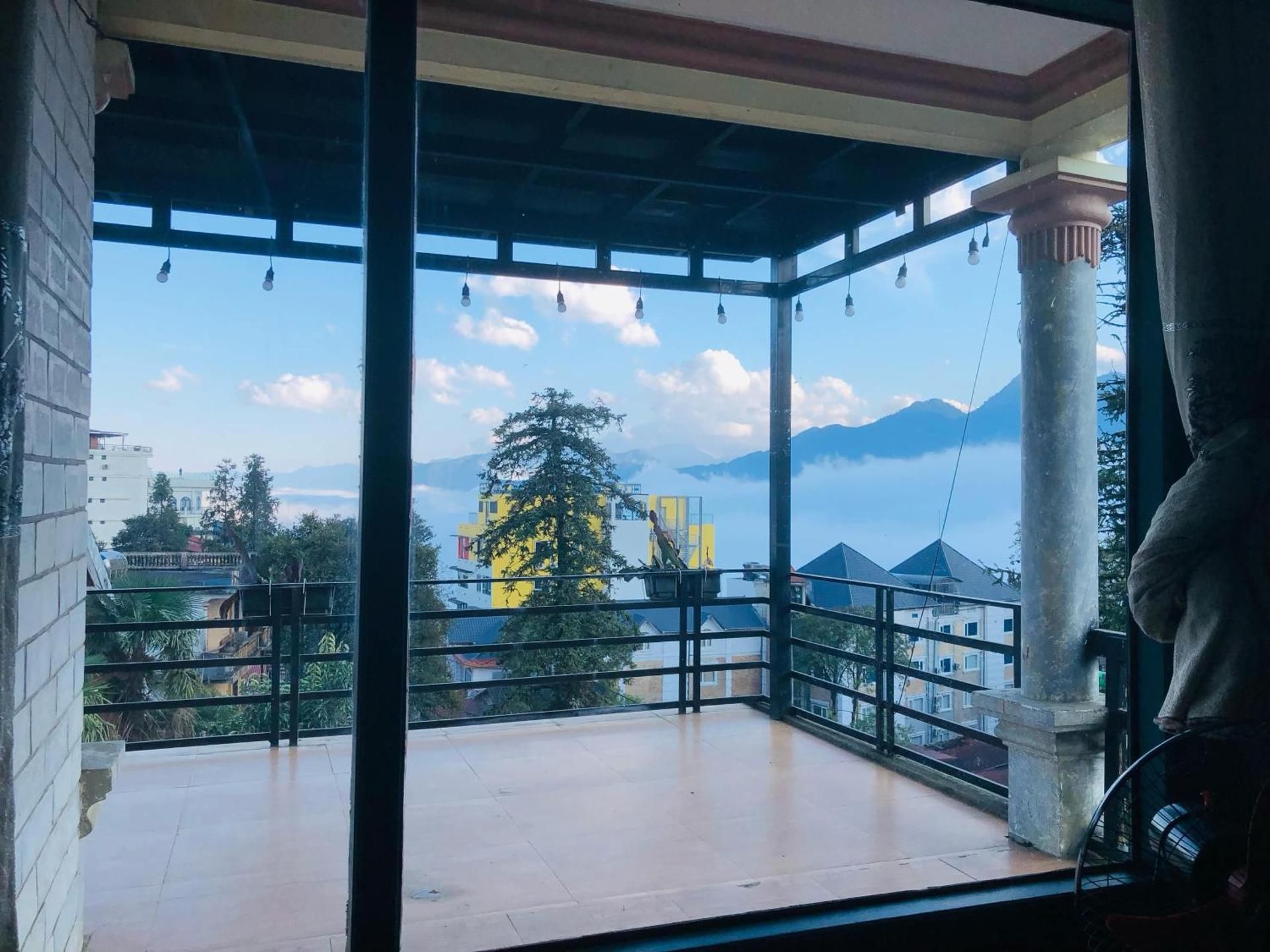 Double Room with Mountain View