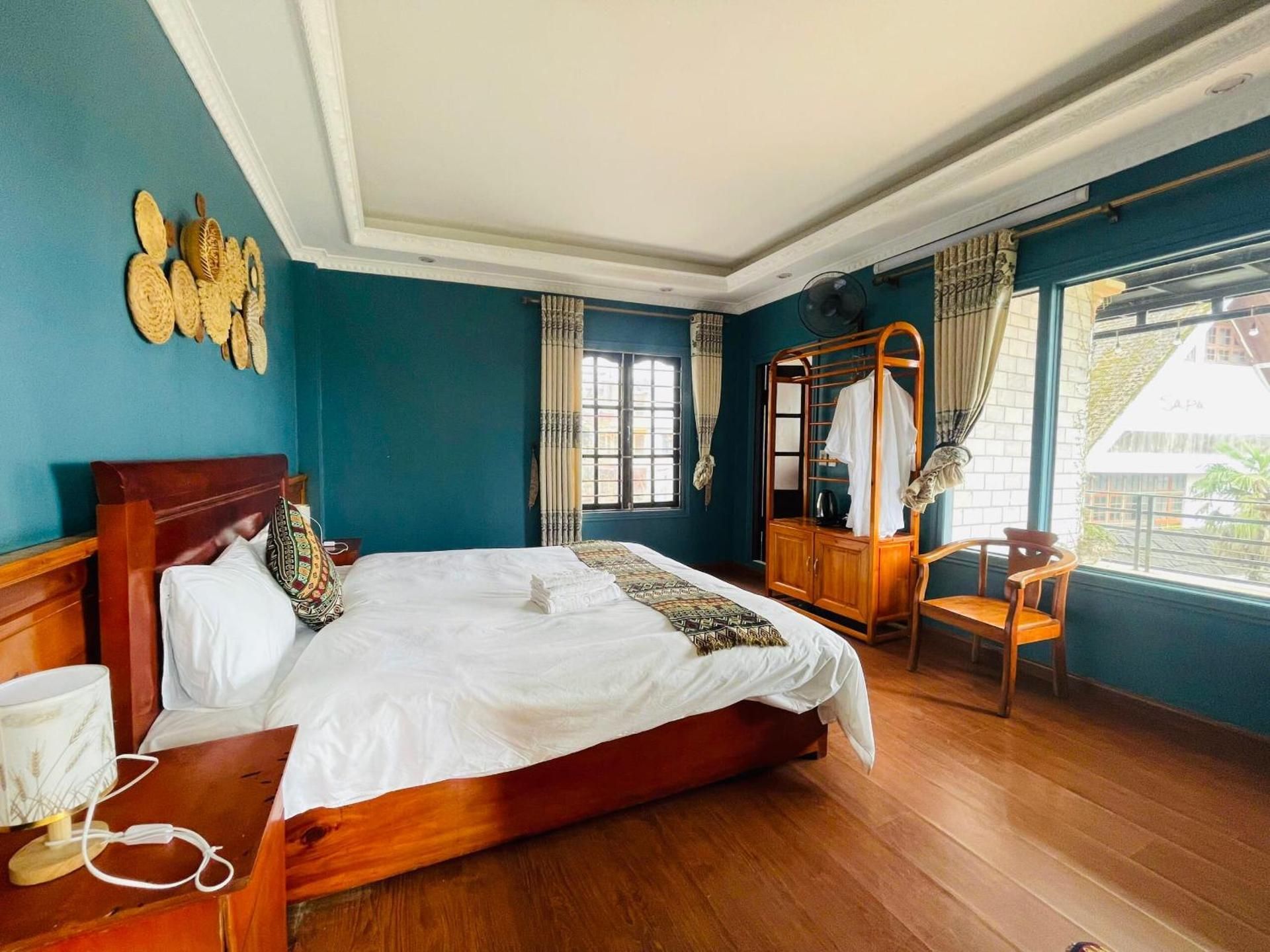 Double Room with Mountain View