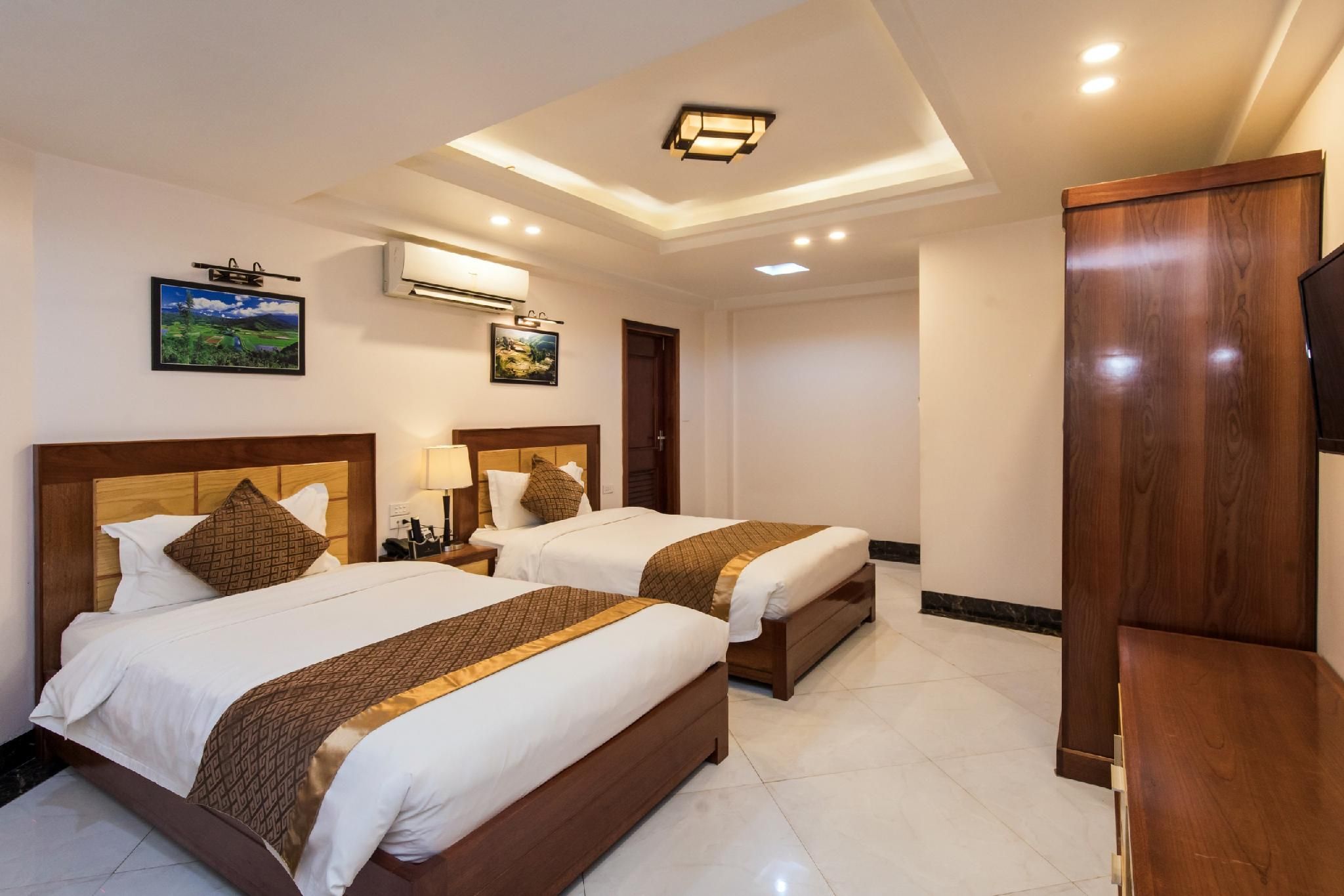 Standard Twin Room