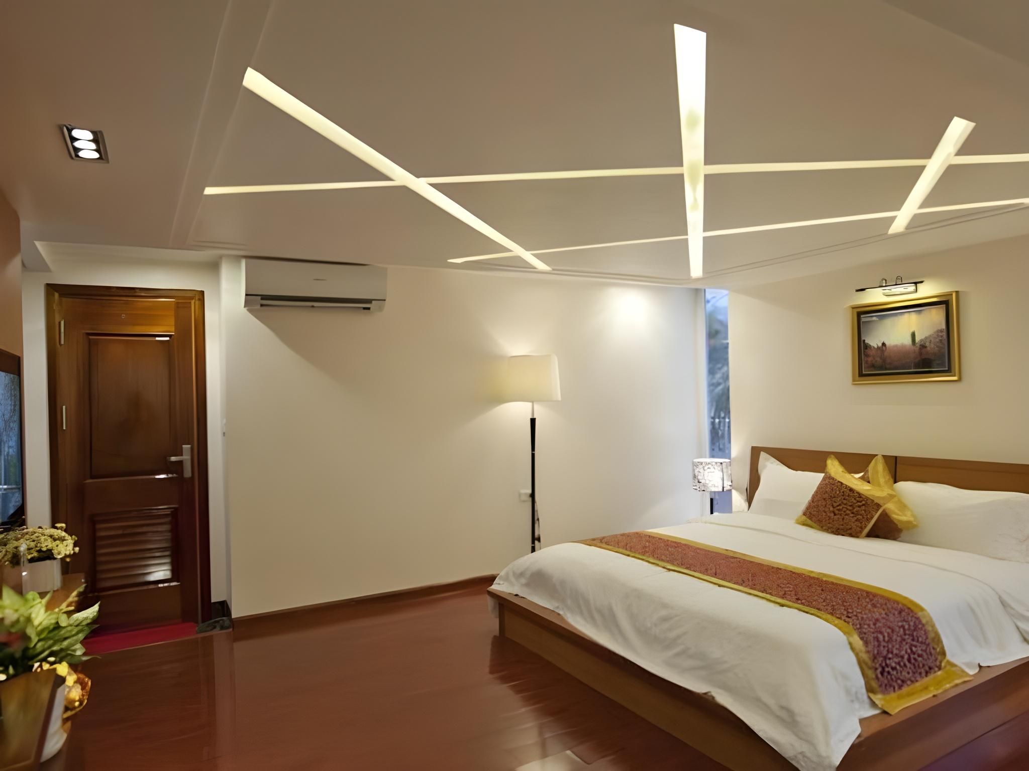 Executive Suite King City View