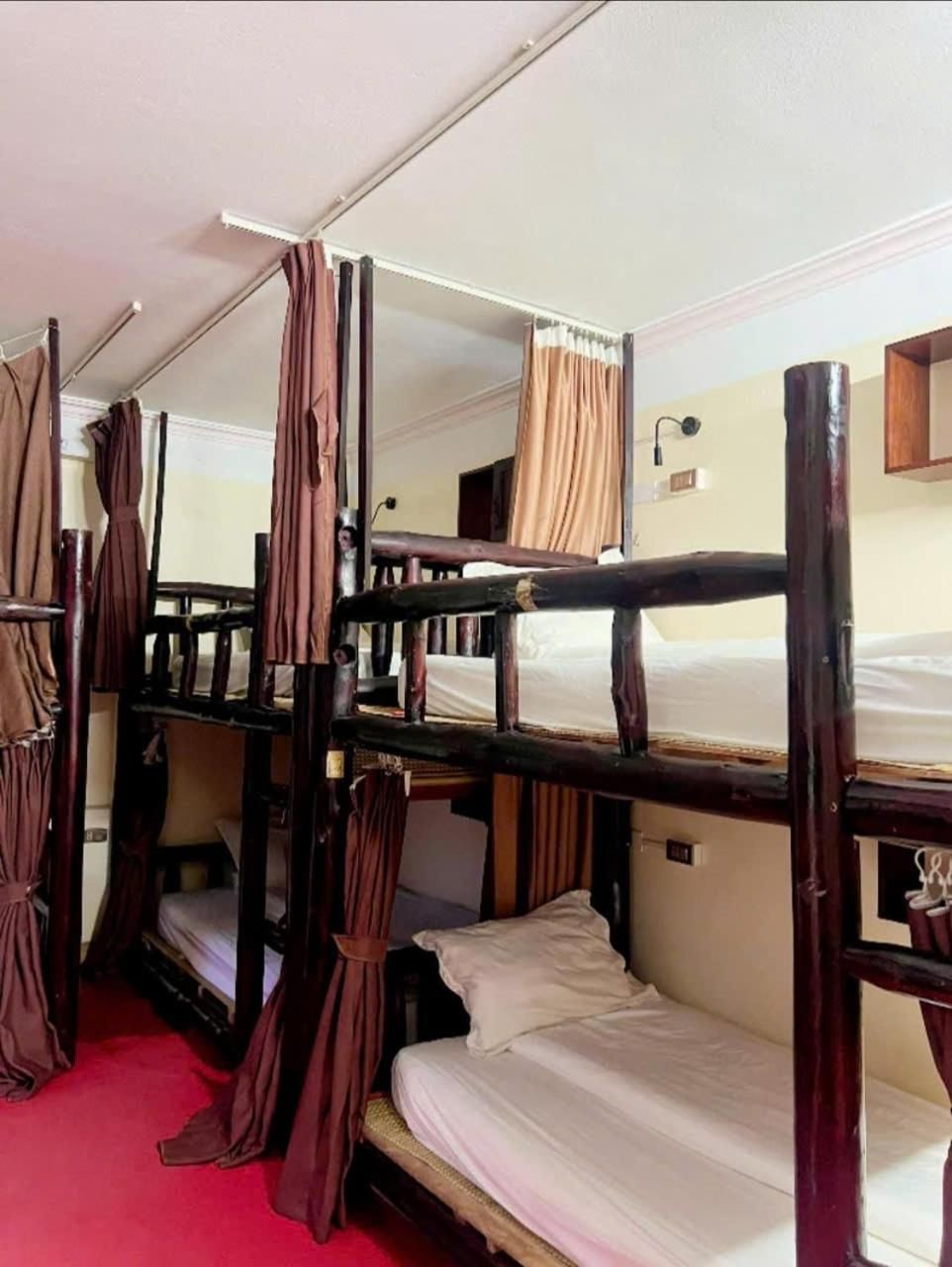 Mixed Dormitory Room