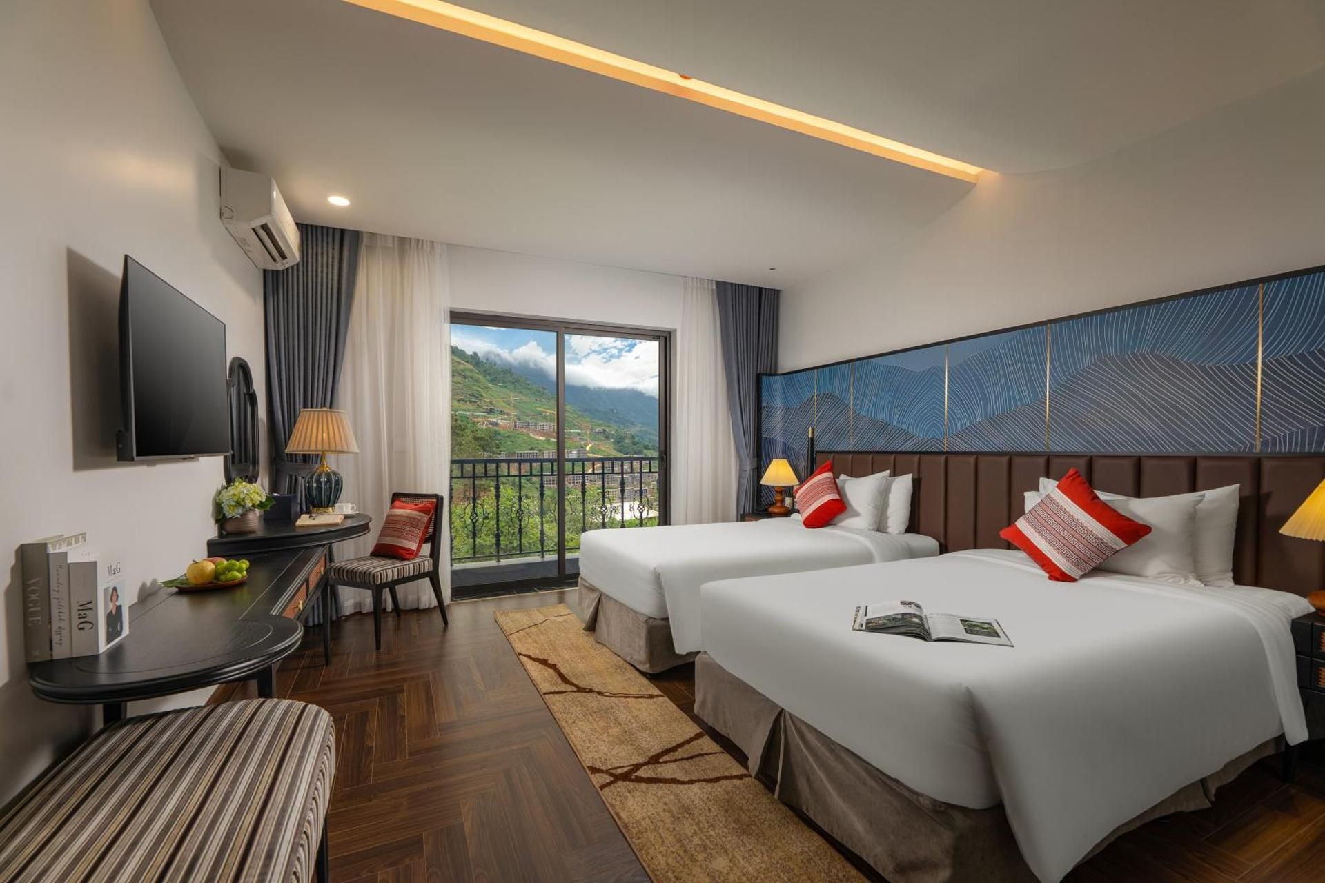 DeLaMont Sapa Hotel - Hill Serenity Retreat Twin Room with Mountain View 2