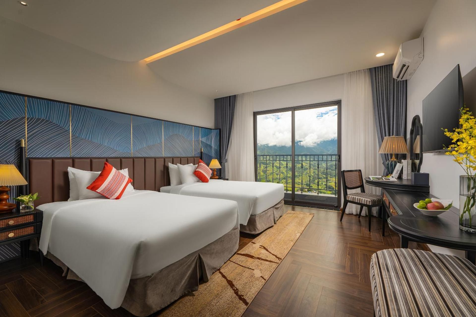 Twin Room with Balcony