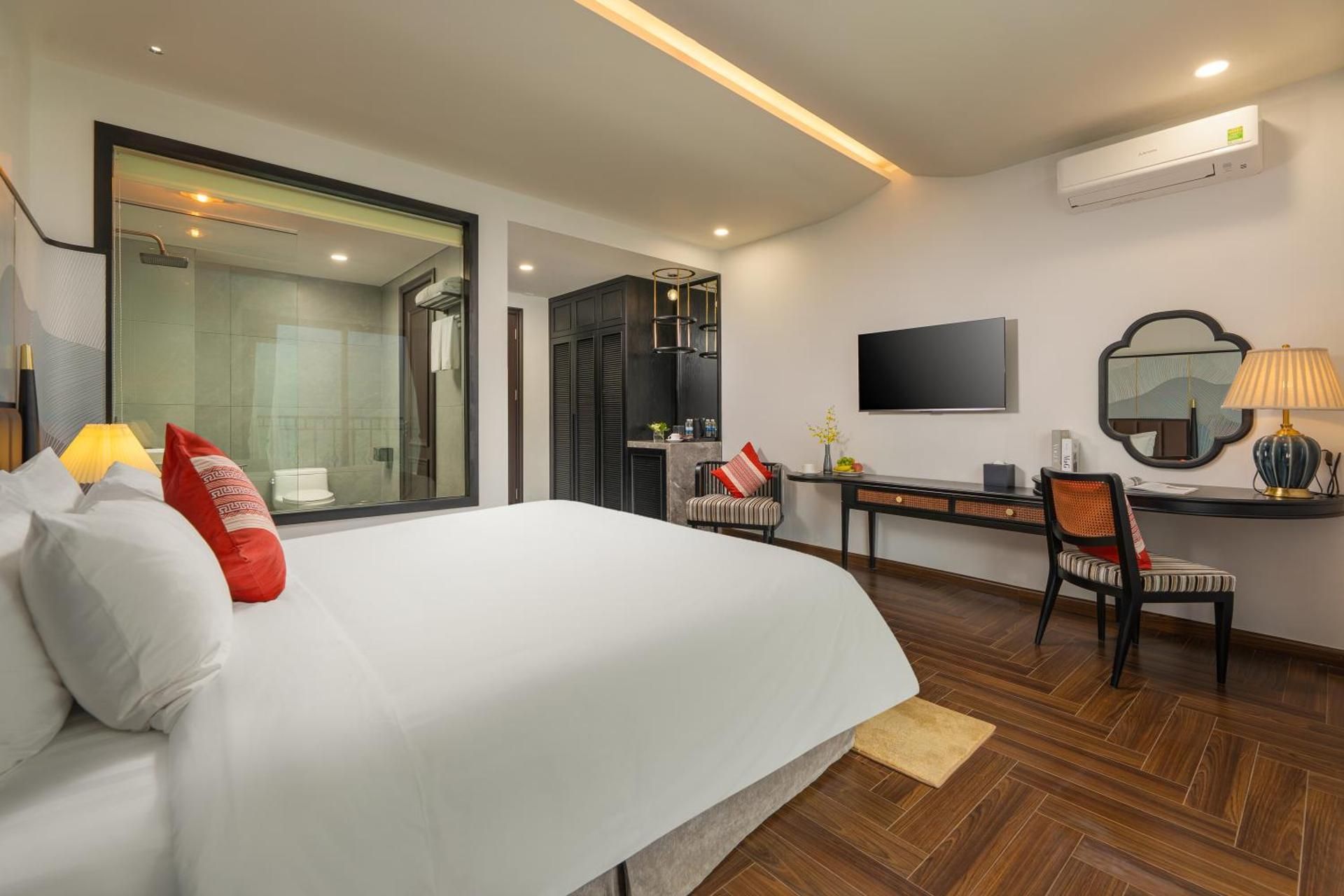 Deluxe Double Room with Balcony