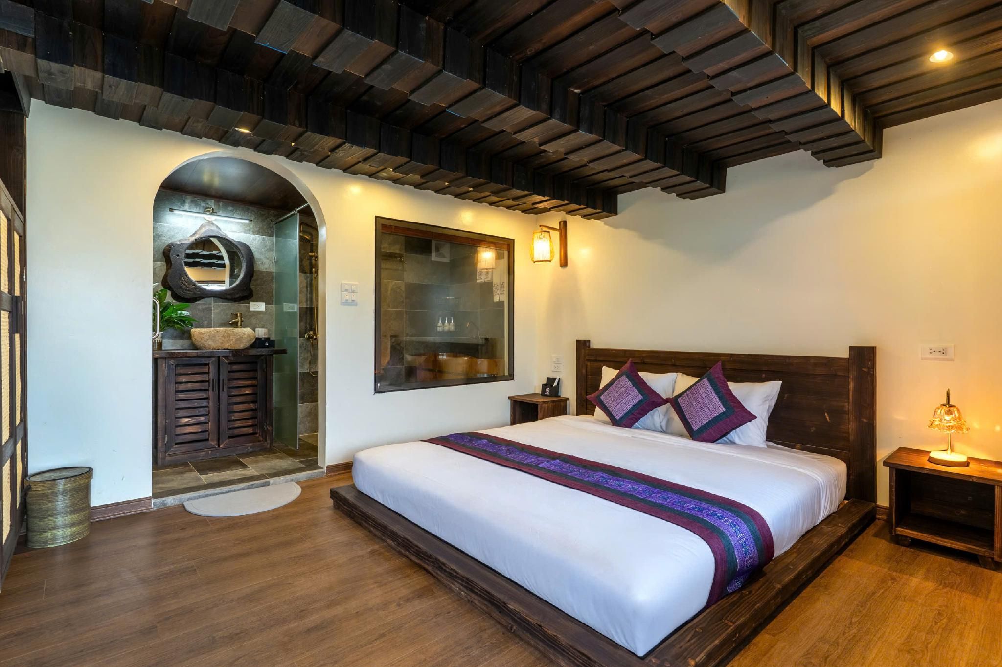 Standard Mountain View Double Room