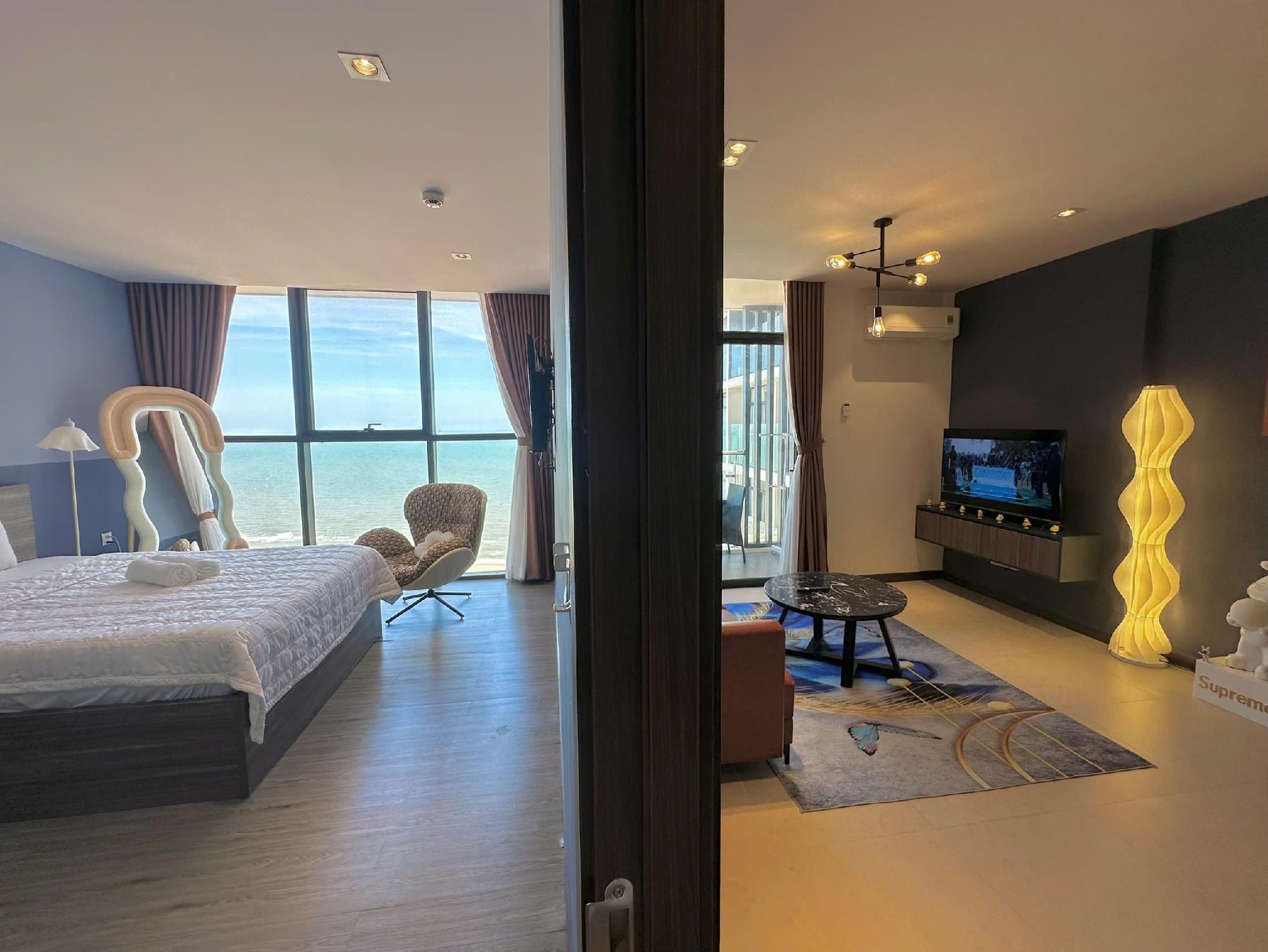 1-Bedroom Sea View Apartment