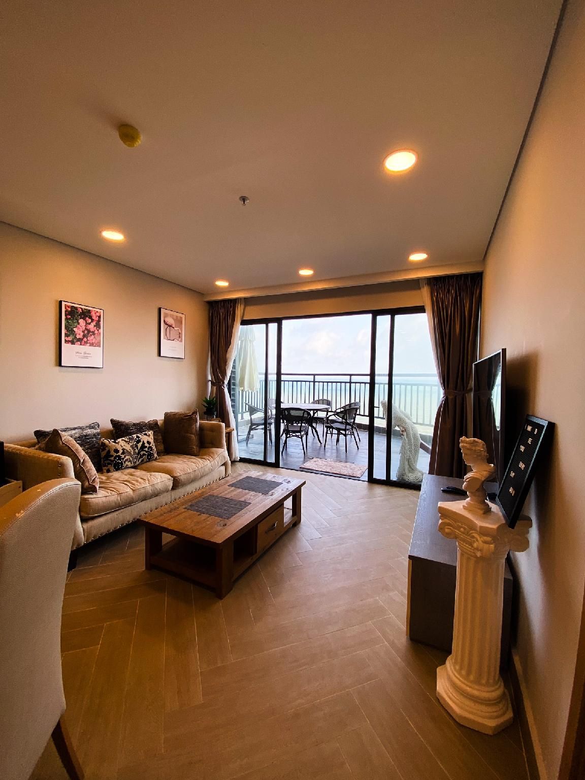 2-Bedroom Sea View Penthouse