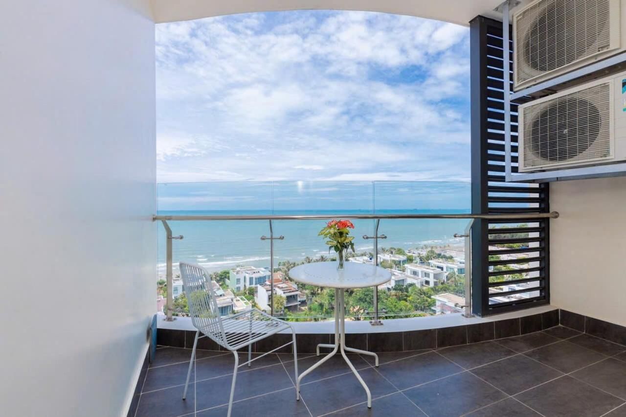 Standard condo 2 bedroom