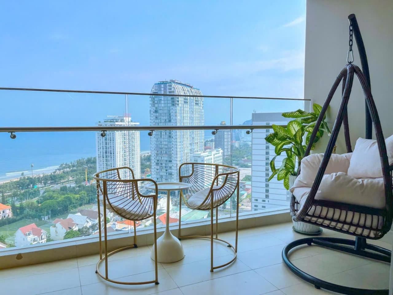 Three-Bedroom Superior Apartment
