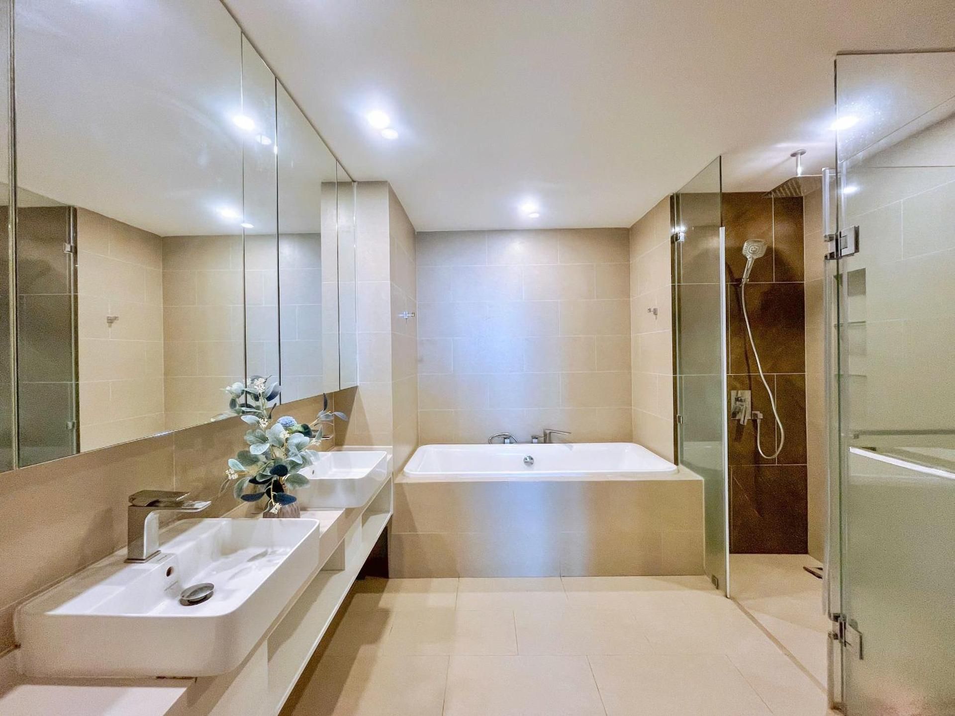 Three-Bedroom Premium Apartment with Balcony