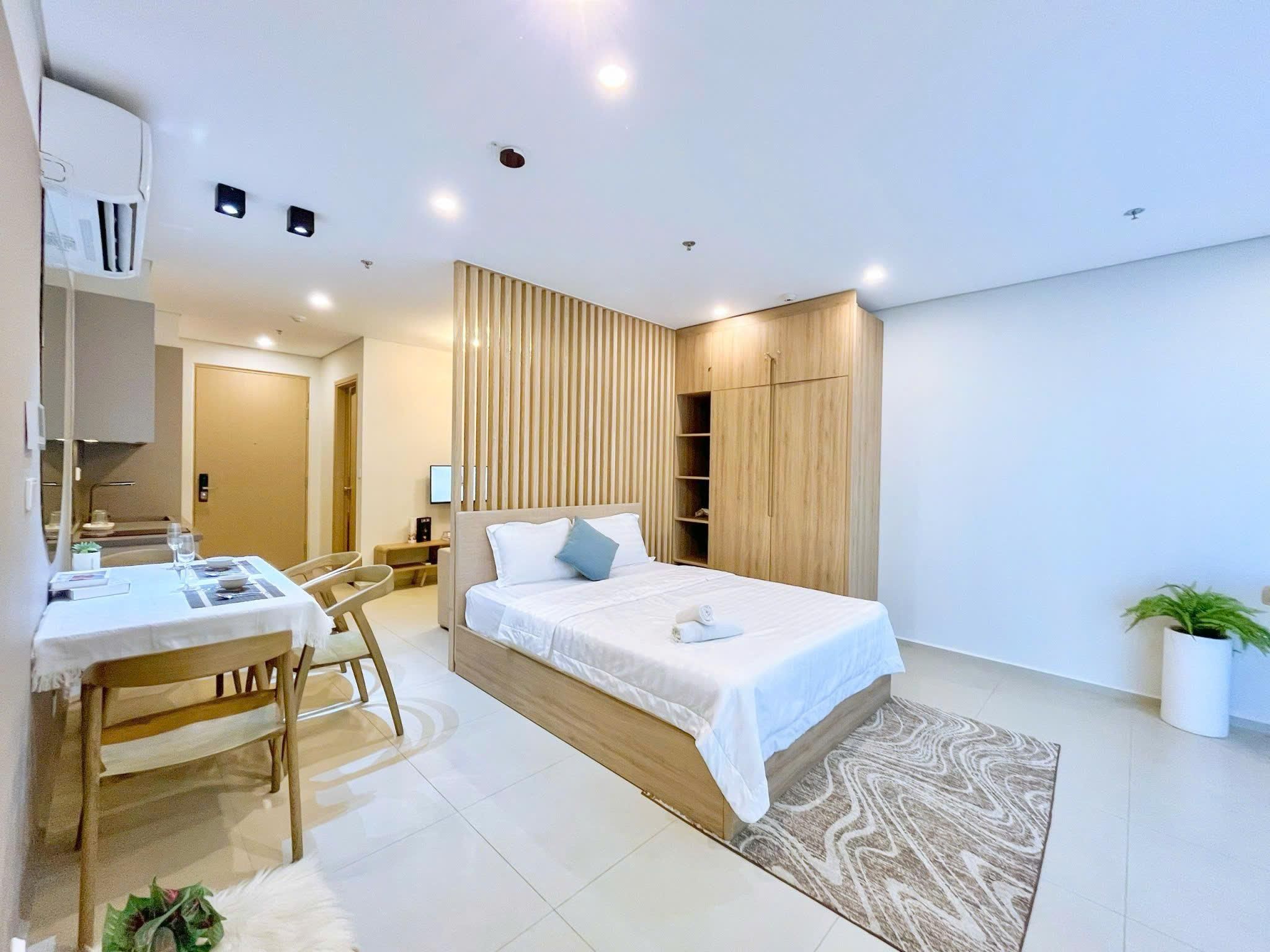 One Bedroom Apartment with Balcony