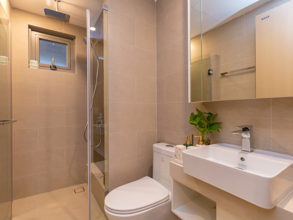 2-Bedroom Apartment with Balcony