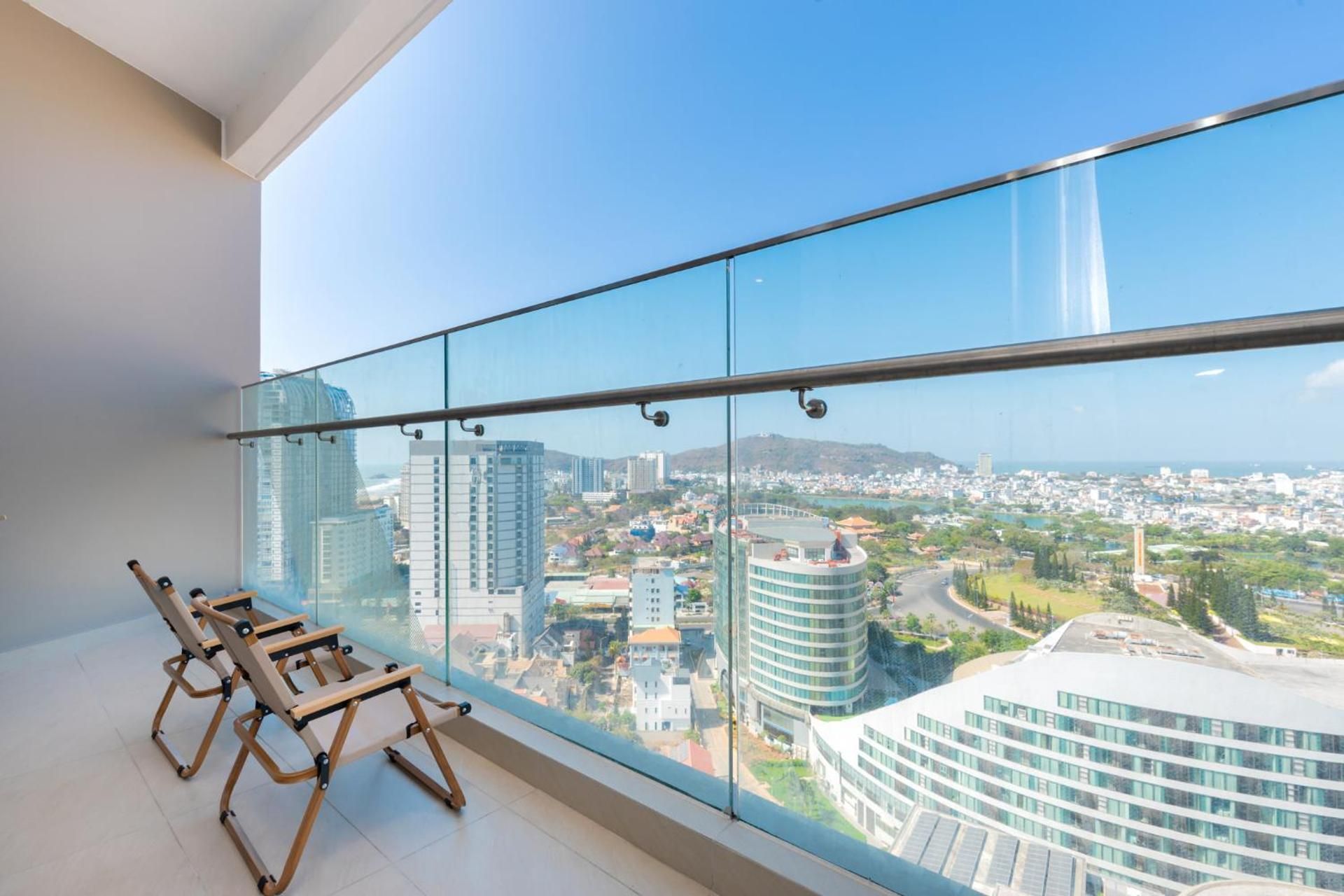 1-Bedroom Apartment