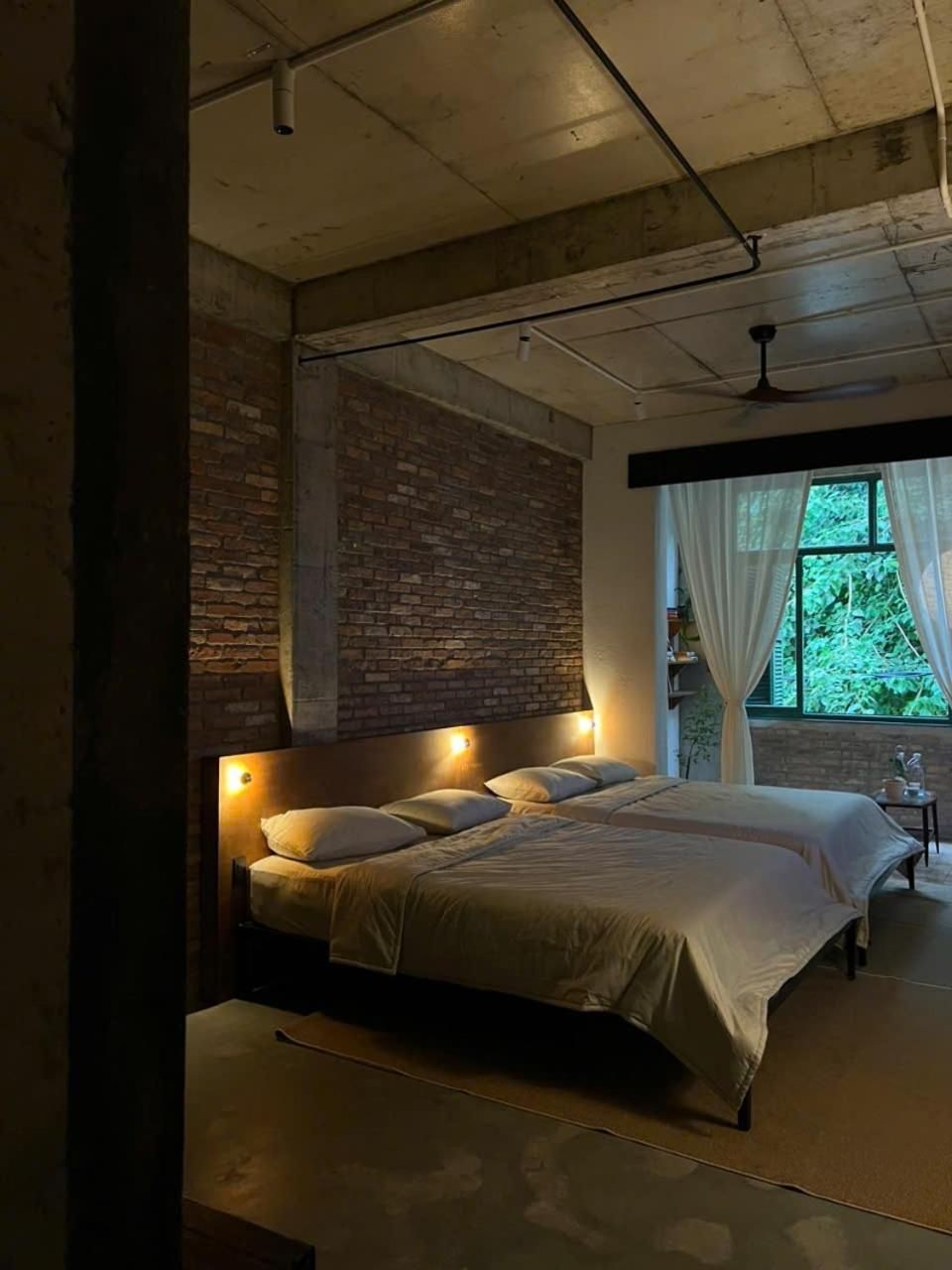 Quadruple Room with Private Bathroom