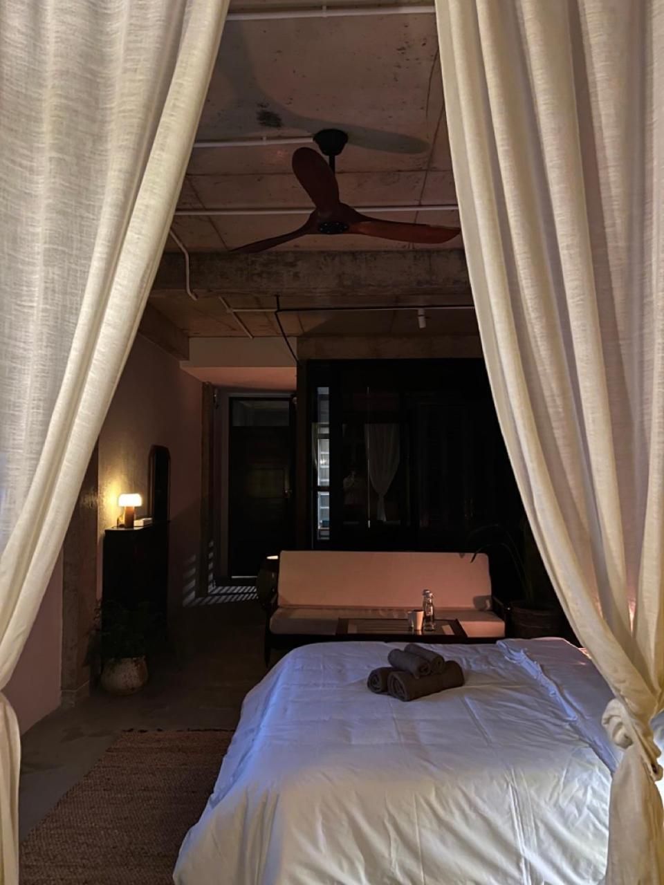 King Room with Spa Bath