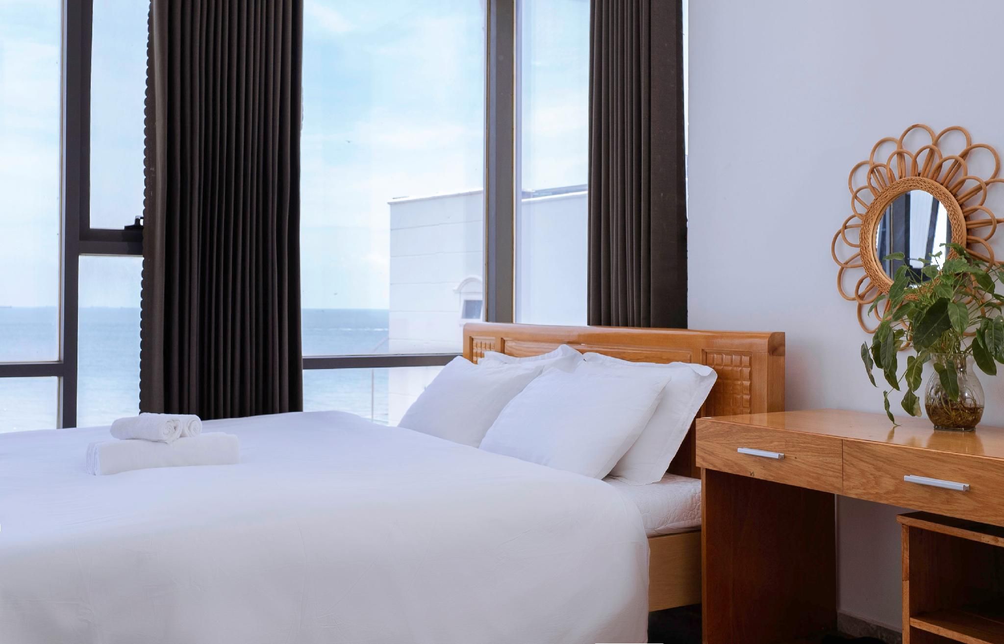 Premier Sea View