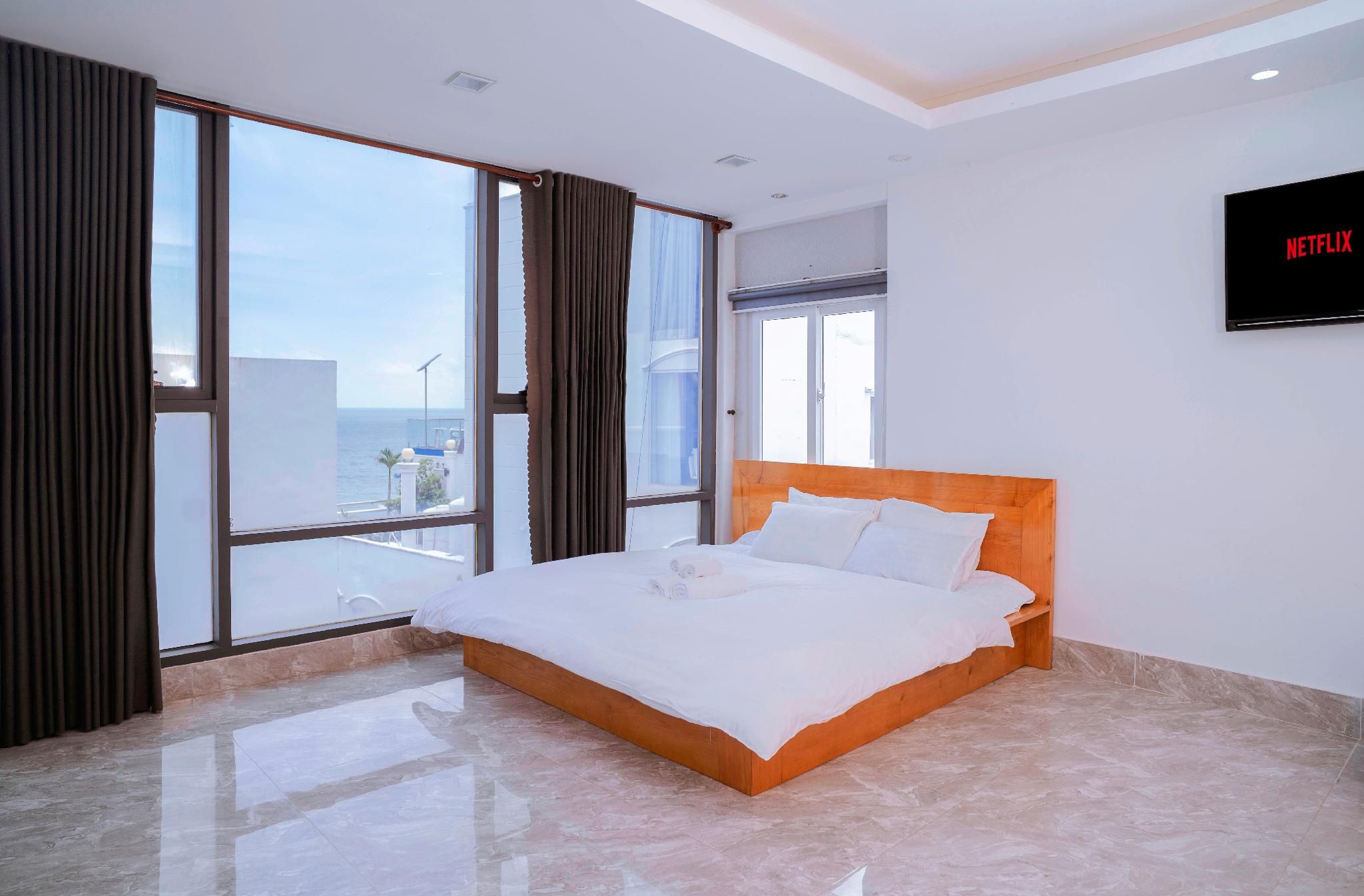Deluxe - 1 Bedroom Apartment Garden view