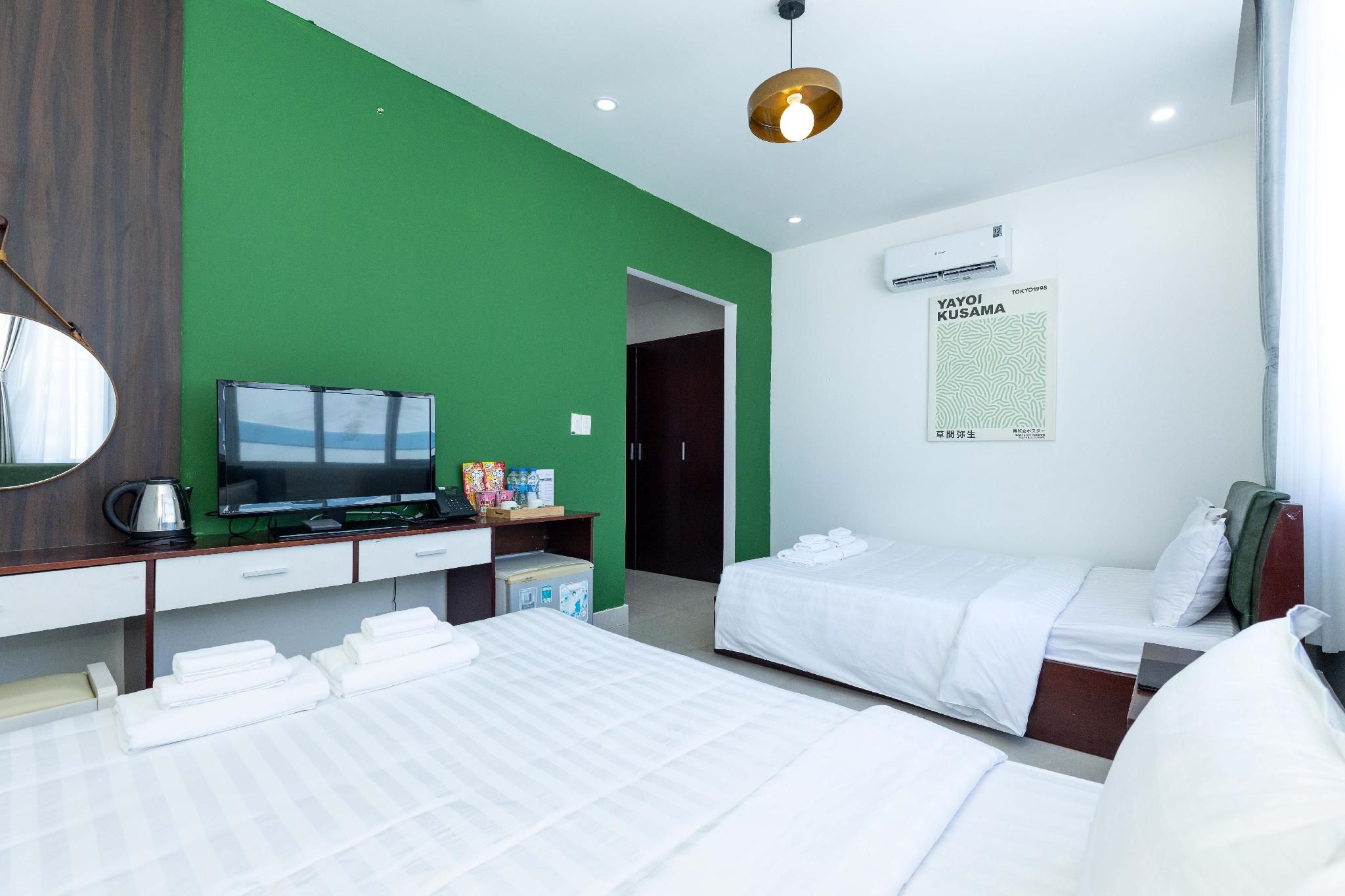 Family Room with 2 Double Beds
