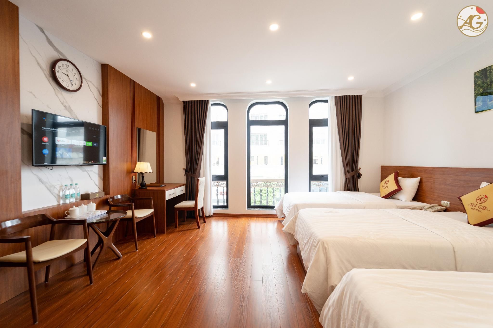 Room with 3 Single Beds