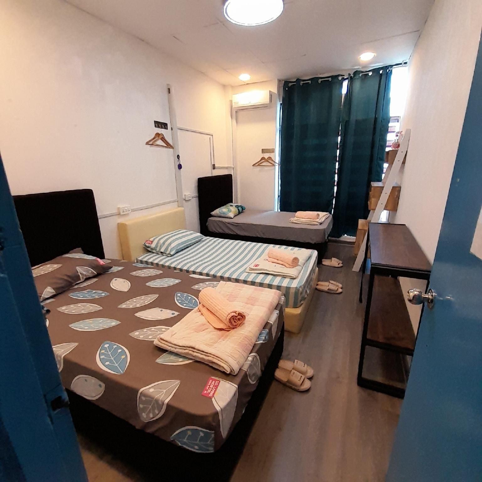 Super Single Twin Room