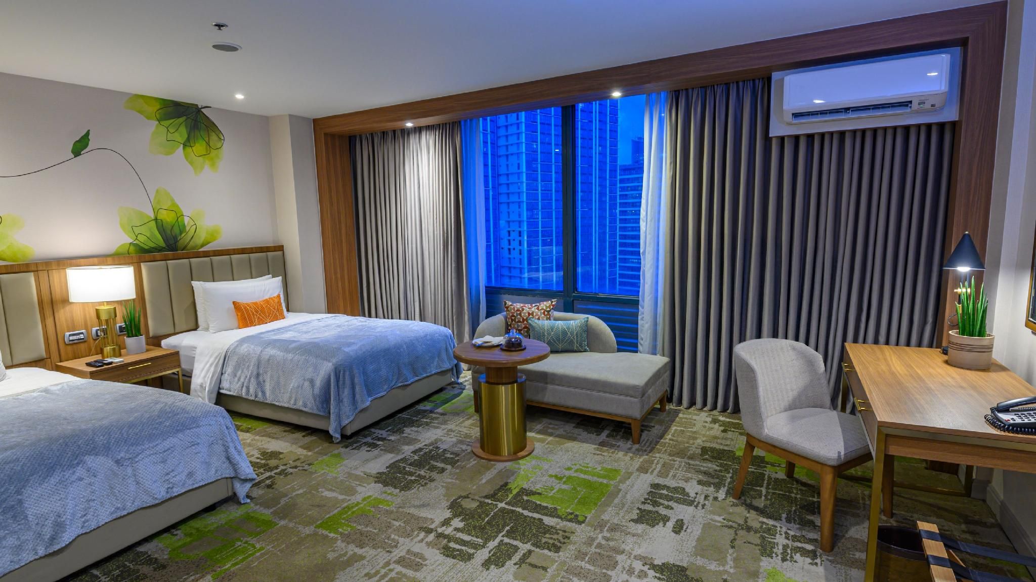 Modern Rm with Twin Bed