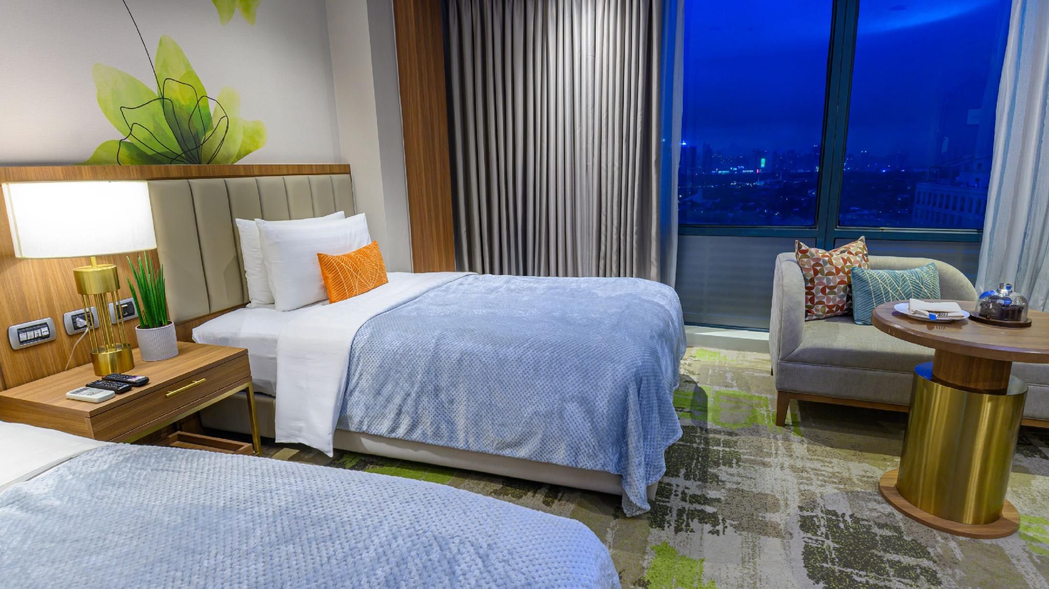Modern Rm with Twin Bed