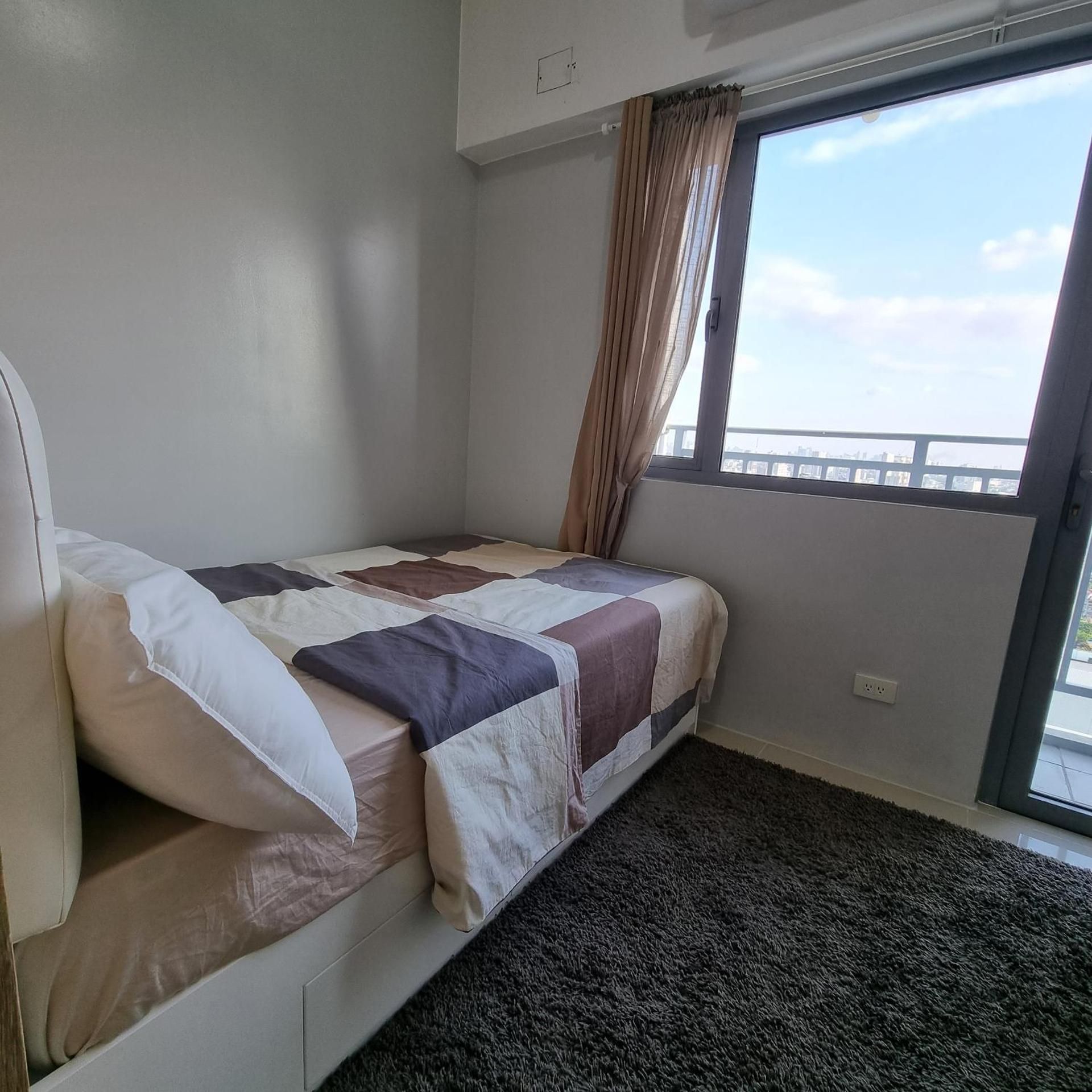 Apartment with View and Balcony