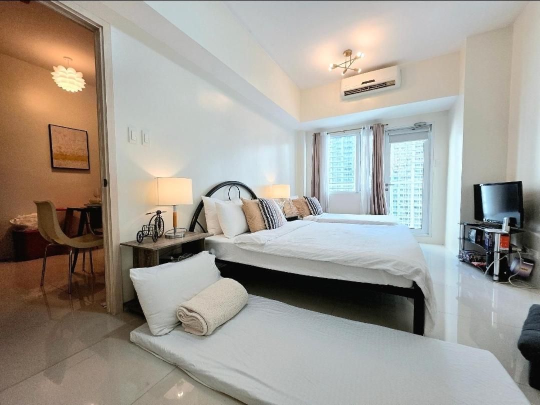 Two-Bedroom Apartment with Pool View