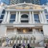 Stylish 1BR with balcony inside BGC at Uptown Parksuites - 20d