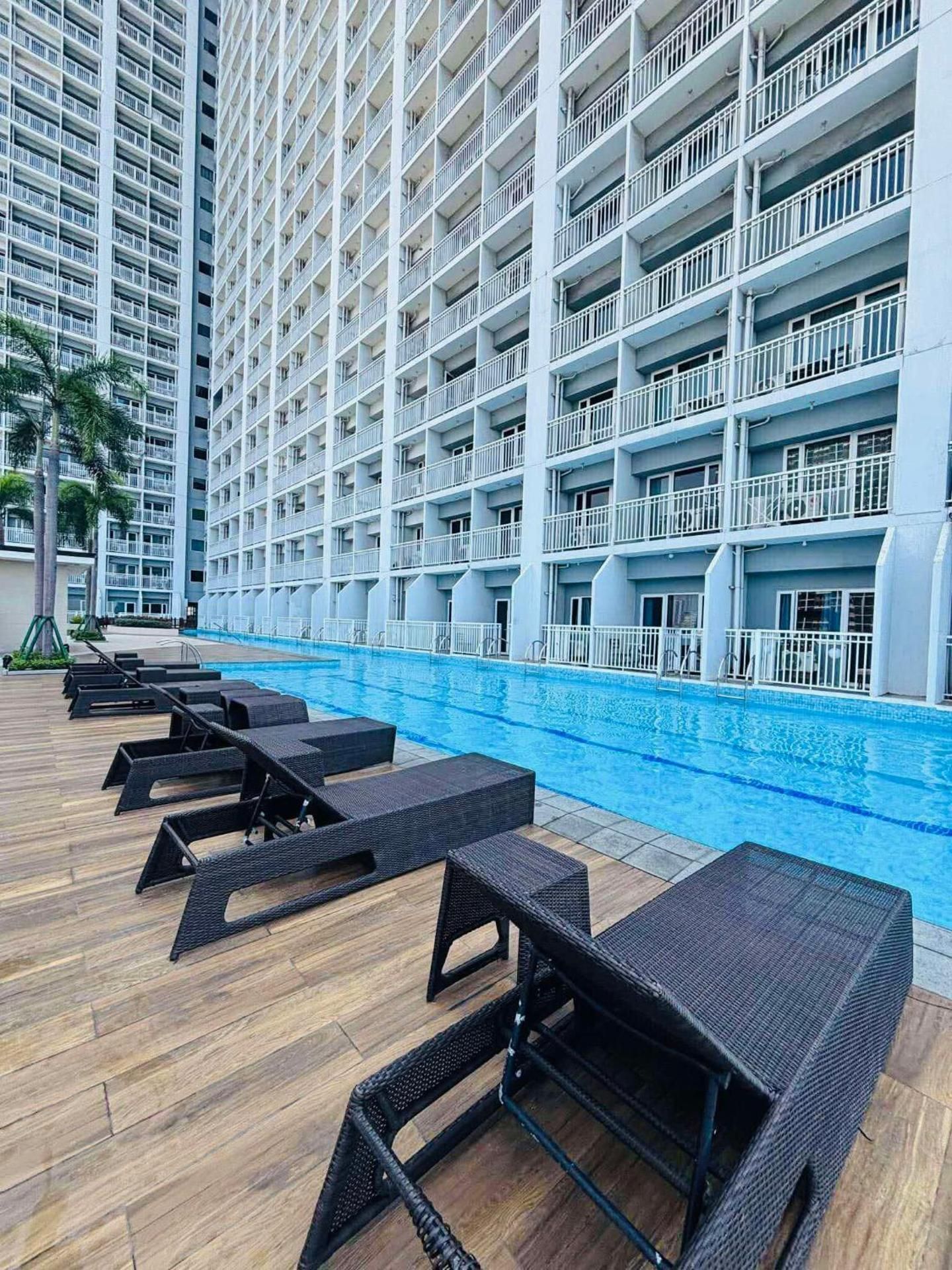 Breeze Residences