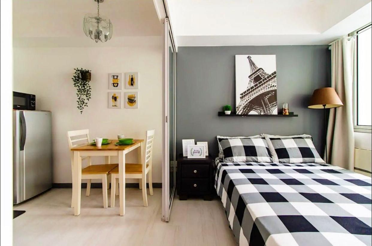 Studio with Balcony