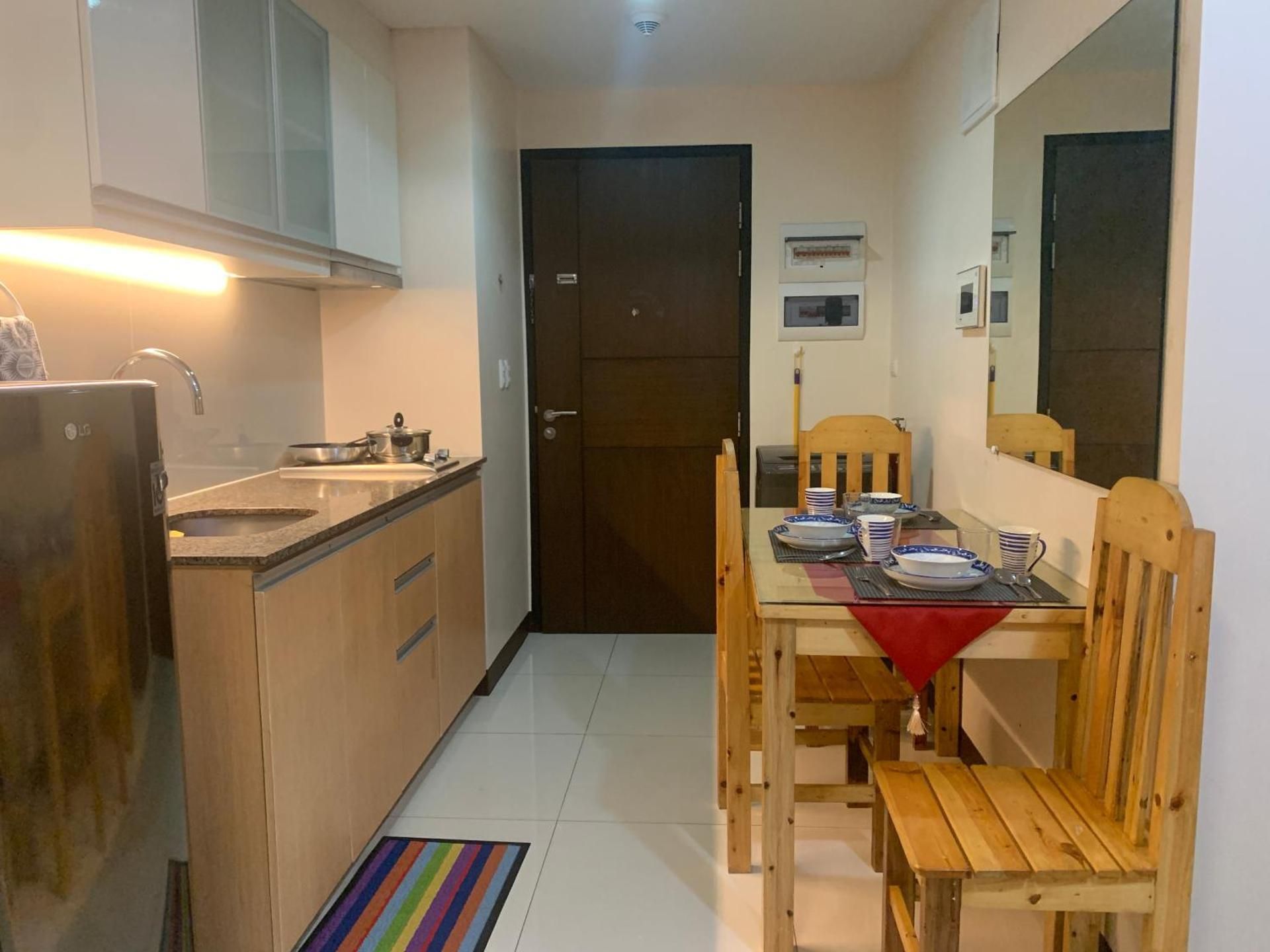 Studio Apartment