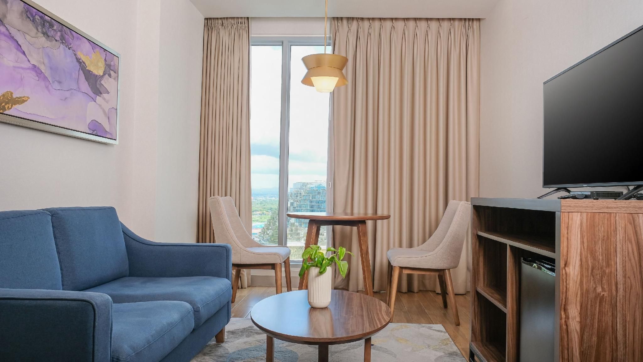 1BR Unit with City View