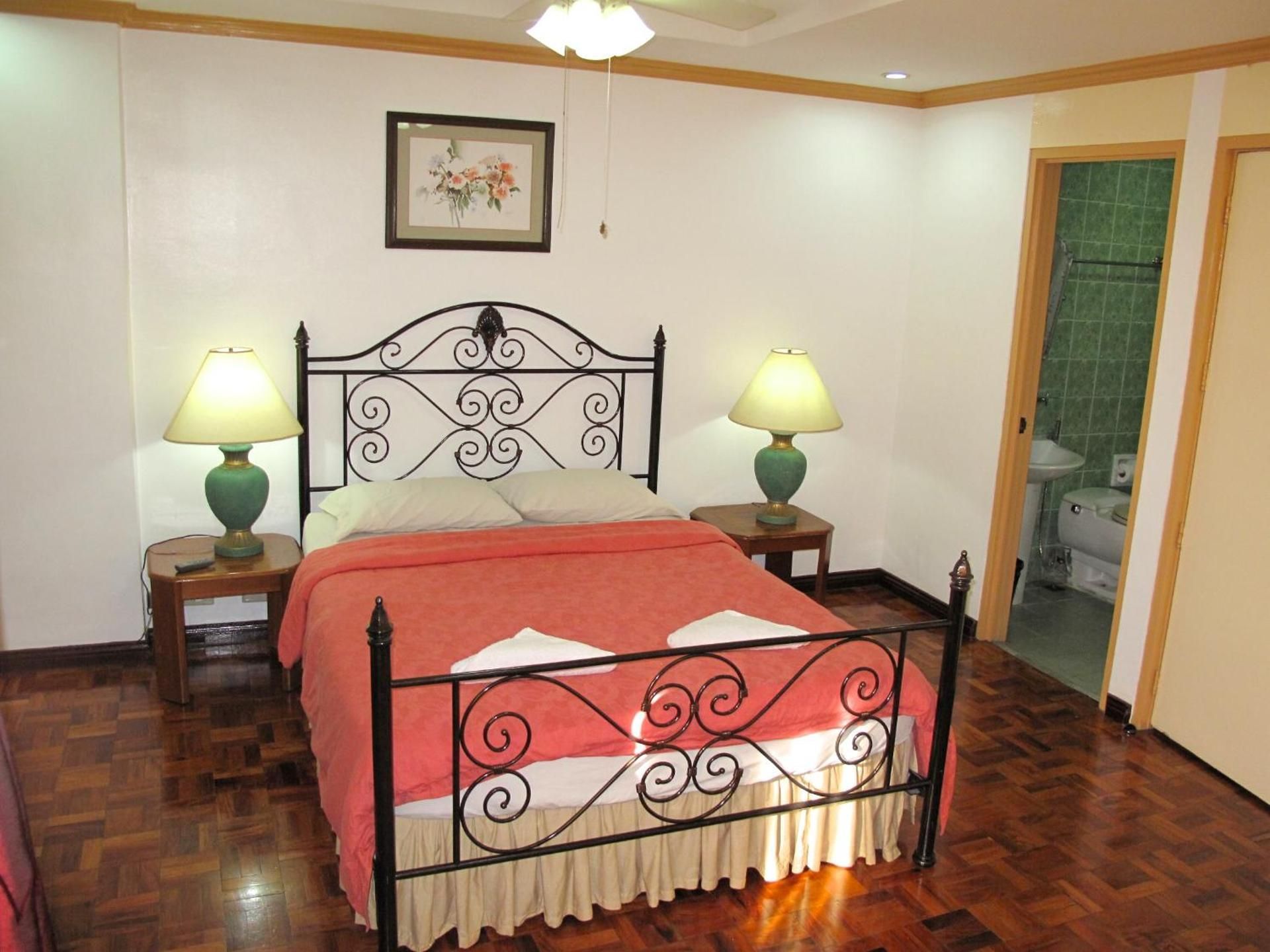 Apartment - 1005