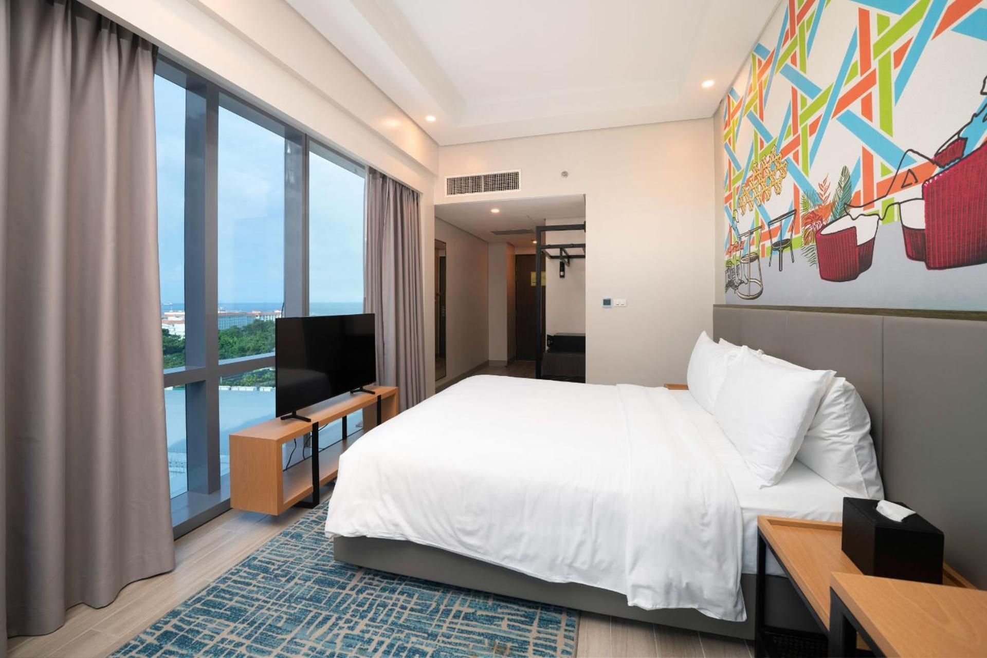 Corner Room Queen Bed Sea View Near Mactan Beach