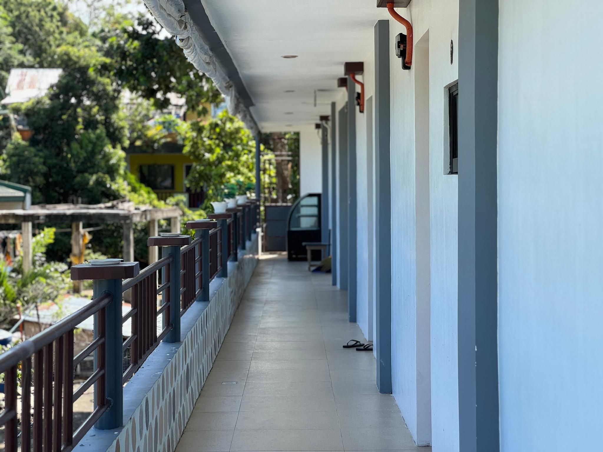 DANTES HIDEAWAY GUEST HOUSE