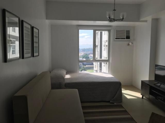 Studio with Sofa Bed