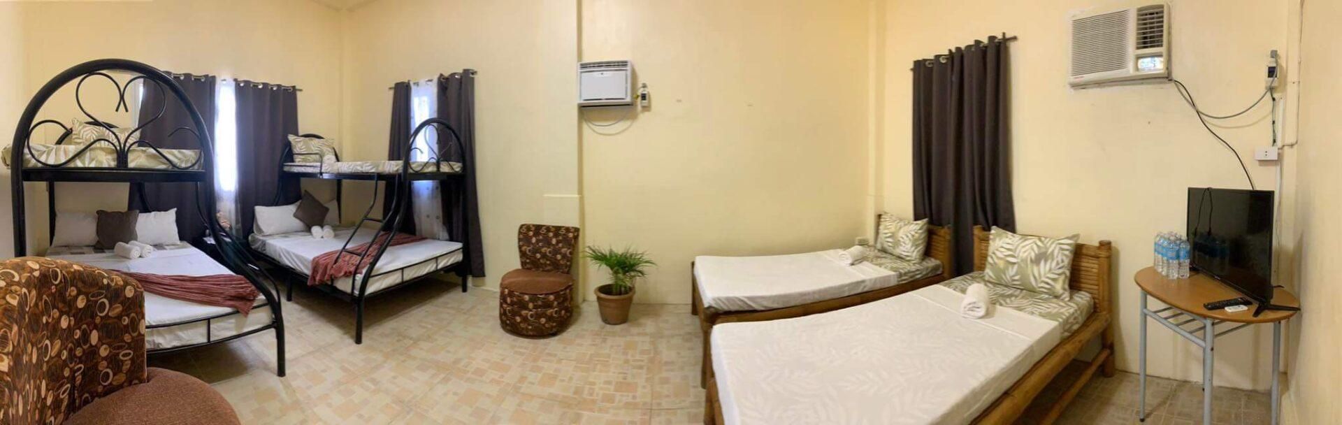 One Bedroom Apartment - Balcony and Water View