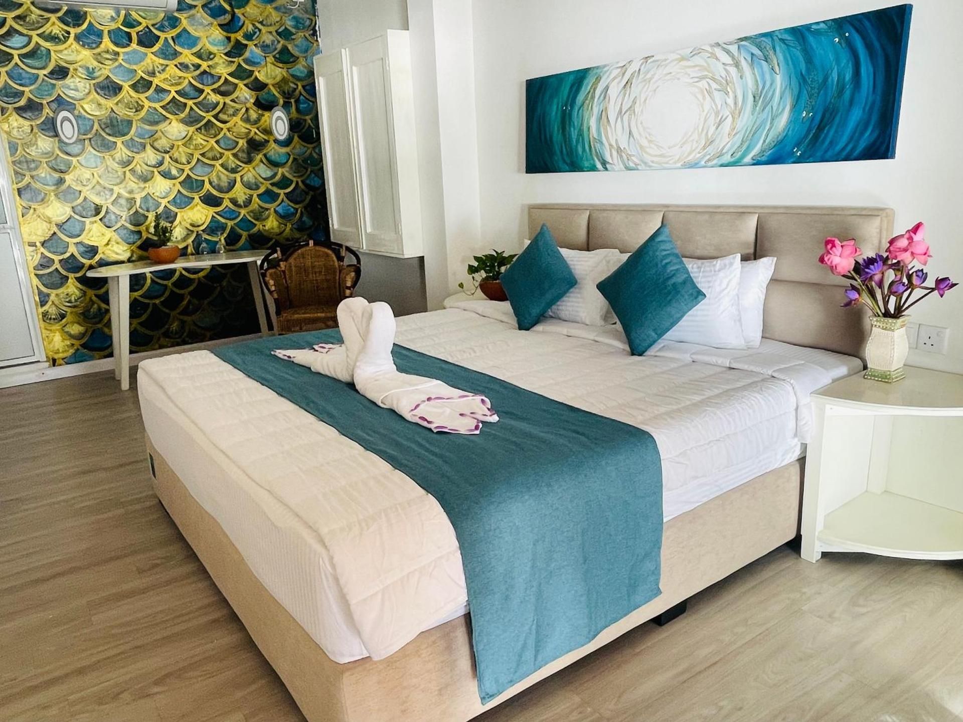 Queen Room with Sea View