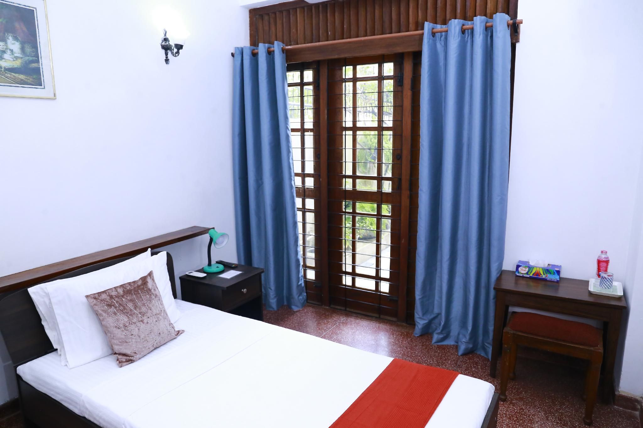 Deluxe Single Room - Non-Smoking