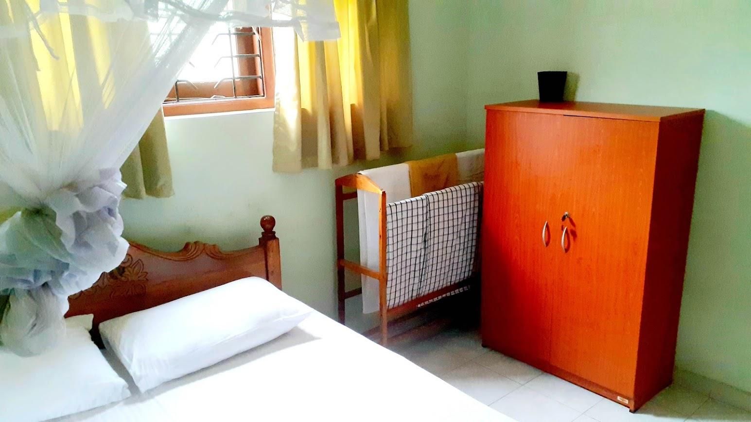 Upper Floor 2-Bedroom House