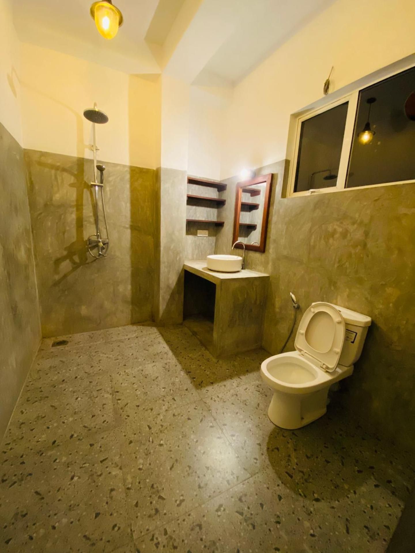 Deluxe Room (2 Adults + 1 Child)