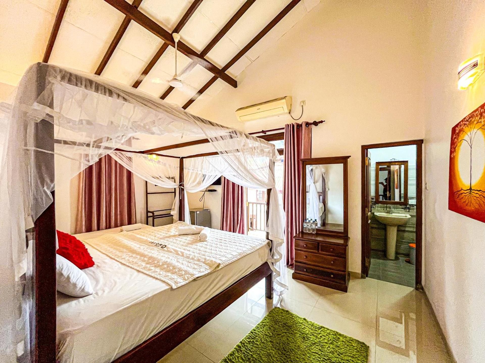 Triple Room with Balcony