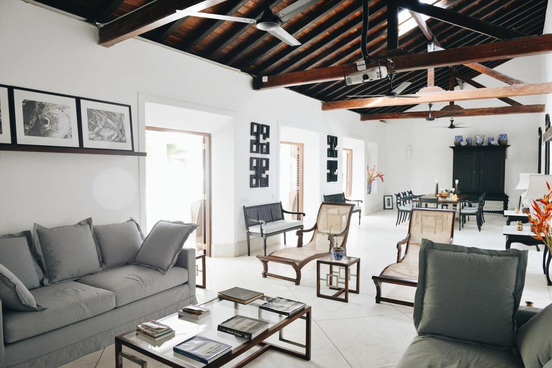 shared lounge/tv area