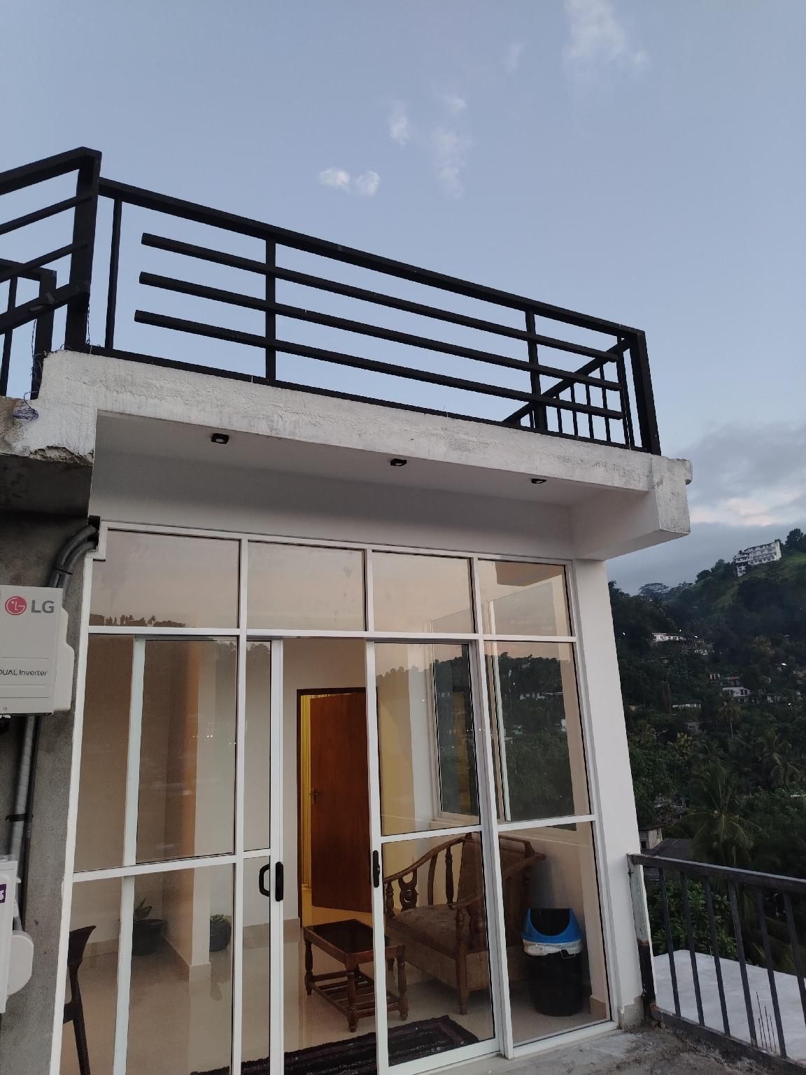 Kandy Nivahana Heights Homestay
