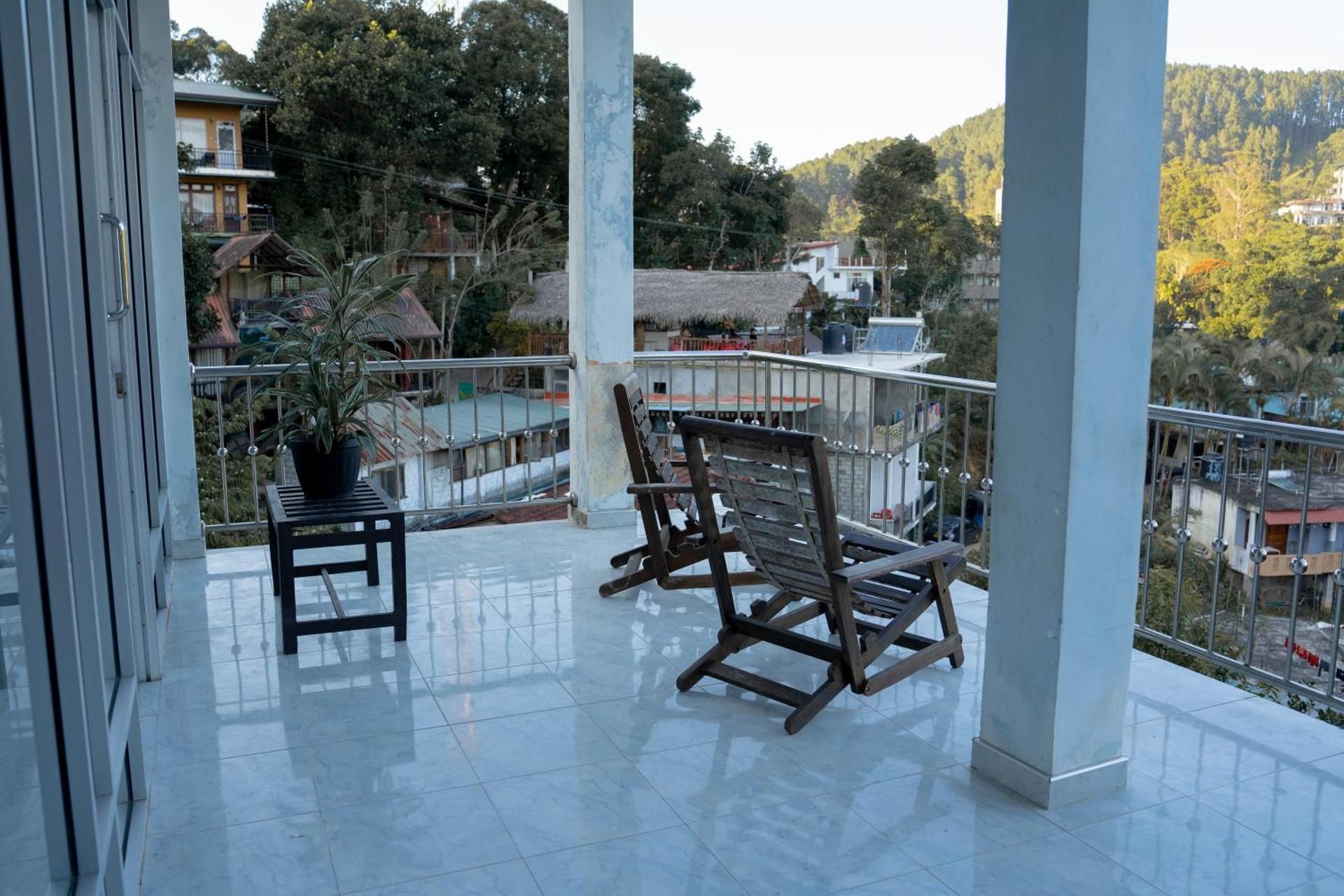 Suite with Mountain View