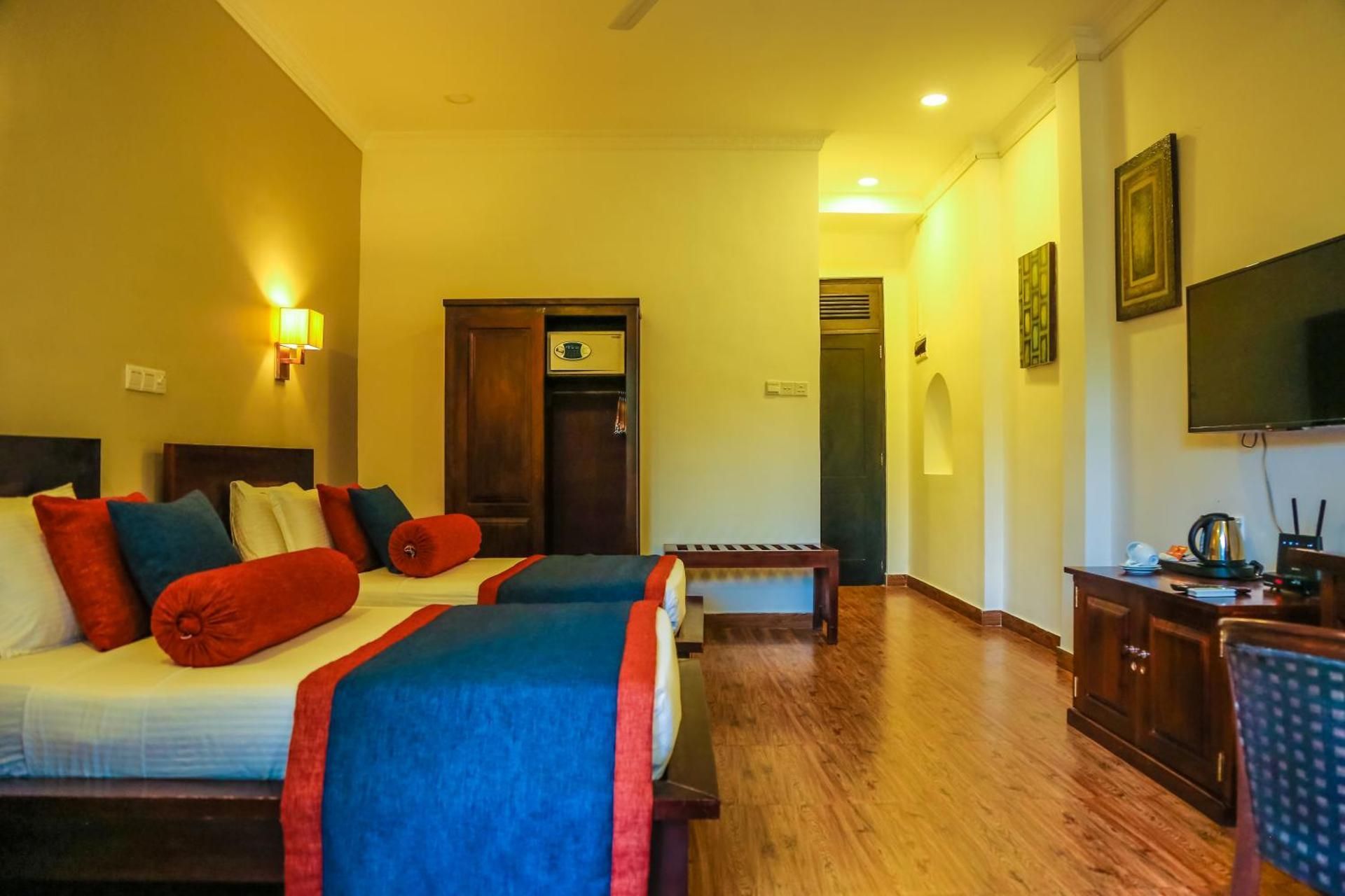 Oak Ray Ella Gap Hotel Deluxe 3