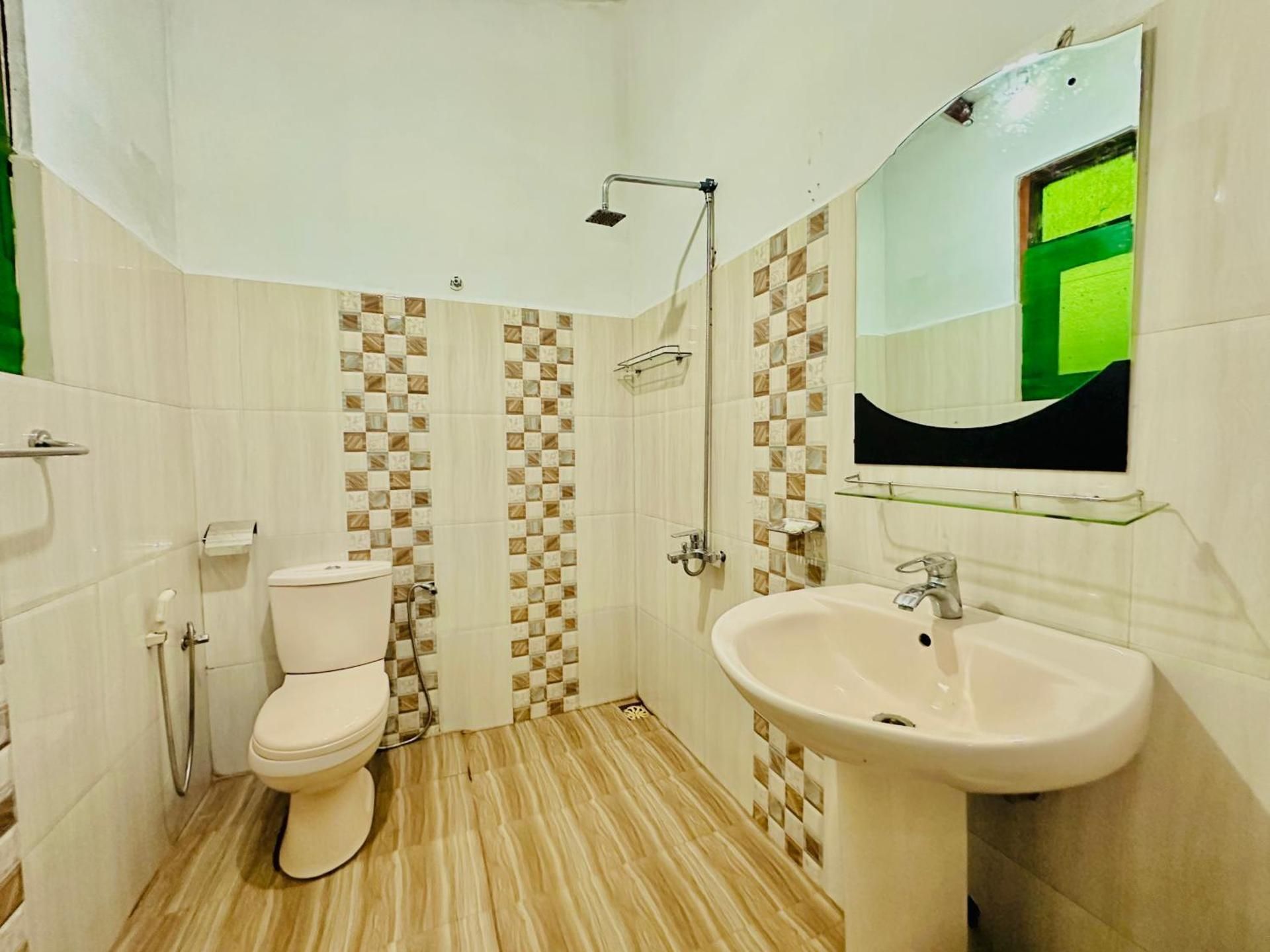 GOLDEN CABIN ELLA Deluxe Double Room 3