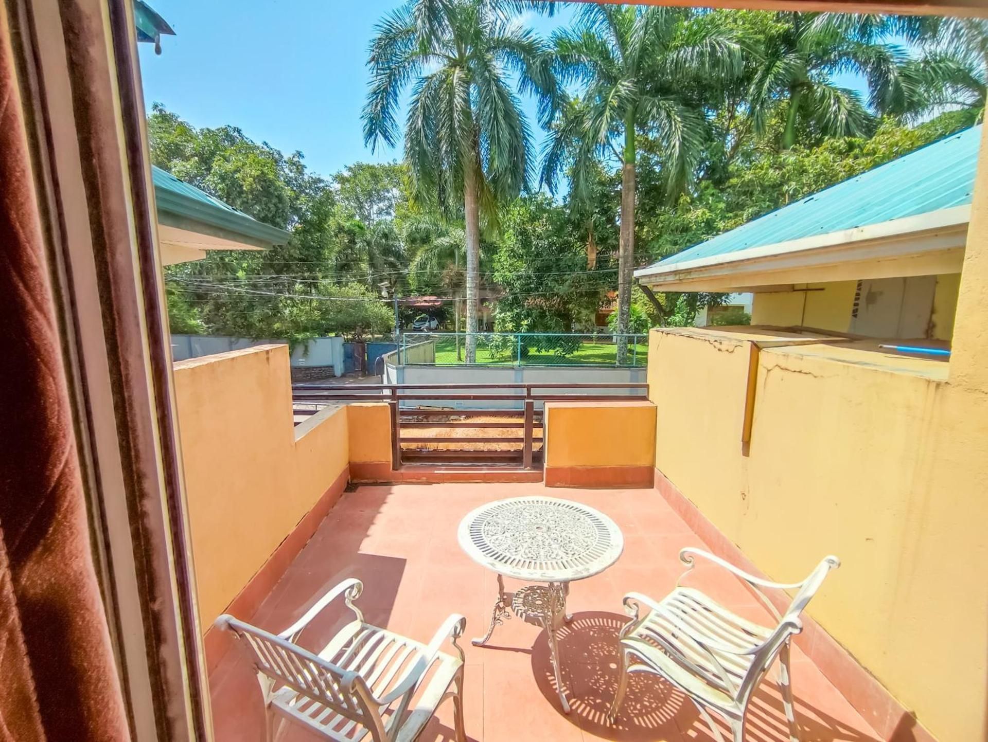 Deluxe Double Room with Balcony-No River View