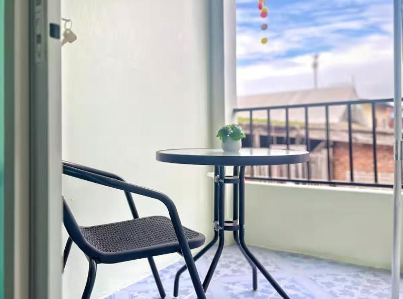 Queen Room with Balcony